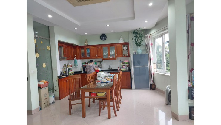 BỒ ĐỀ-LONG BIÊN 50m2x5 Tầng, Mặt tiền: 7.3m2, View Hồ, Kinh Doanh, Ô tô - Giá 12 Tỷ