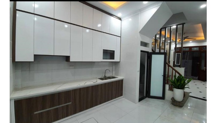Bán nhà, Thiên HIền, Mỹ Đình, Nhà đẹp, Ngõ rộng, Hiếm, 42m2x5T. Giá 3,65tỷ.