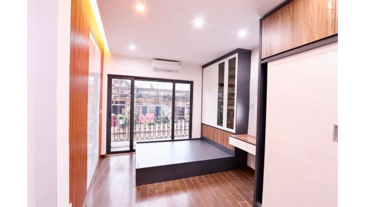 Bán nhà Nguyễn Văn Cừ, Long Biên,90m2 x 6 tầng.GARA, THANG MÁY