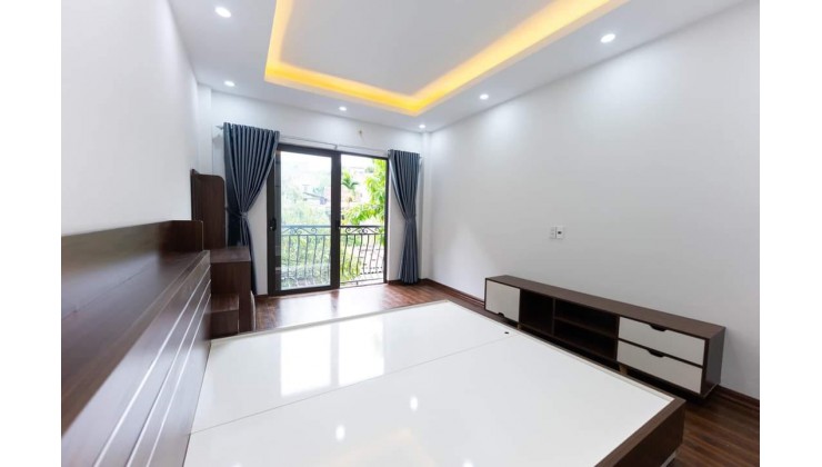 Bán nhà đẹp phố Đội Cấn Ba Đình 5tầng MT 5.5m 5.2tỷ ôtô đỗ cửa(2)
