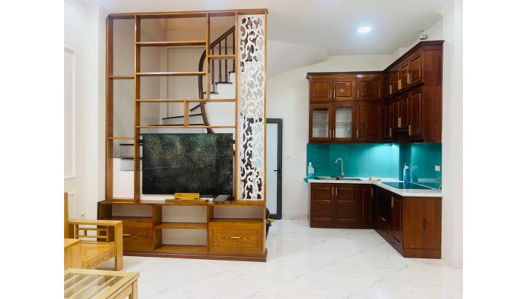 Bán nhà Nguyễn Đức Cảnh- Hoàng Mai, Nhà mới 5 tầng, Lô góc thoáng, ô tô kia morning đỗ cửa, kinh doanh tốt