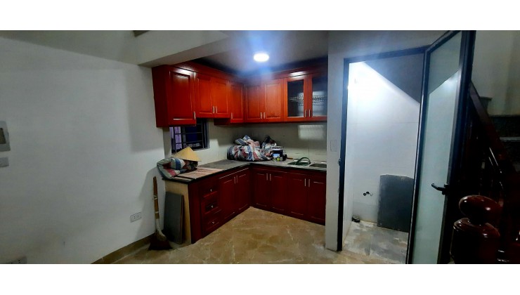 Bán nhà tả thanh oai,3 mặt thoáng,dt 36m2,mt 6m,giá 2,78 tỉ