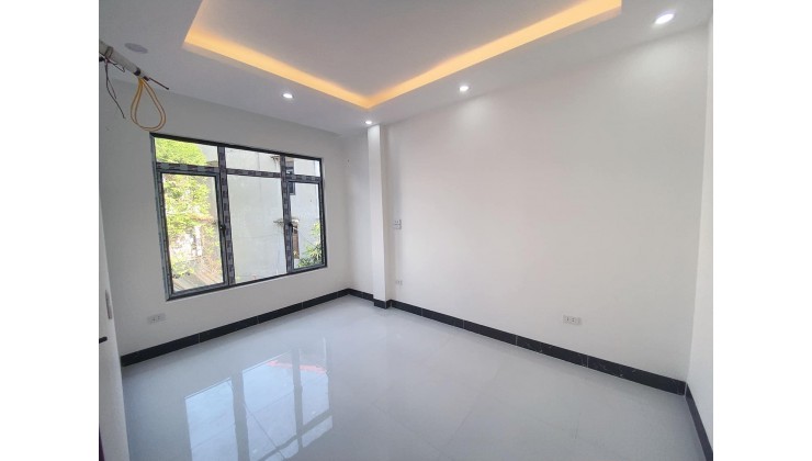 BÁN GẤP NHÀ MẶT PHỐ CHIẾN THẮNG, VĂN QUÁN 100m2, MT5m, GIÁ <27 TỶ. VĨA HÈ  - Ô TÔ - KD SẦM UẤT NGÀY ĐÊM.