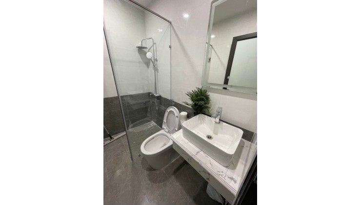 Bán nhà phố Láng Hạ-Đống Đa view hồ, DTXD68m2, 5 tầng, 20 tỷ. 0338080356