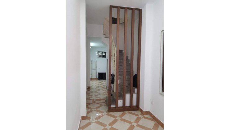 Bán nhà 26m2 3tầng 3ngủ nhỉnh 2tỷ ngõ ôtô KD phố Dương Đình Nghệ Cầu Giấy(4)