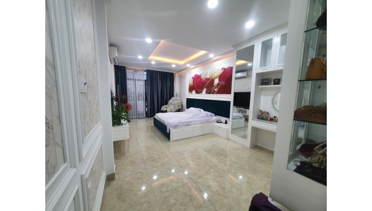 NHÀ ĐẸP NHƯ TRANH, KIỀU ĐÀM Q7, 80M2, 5 TẦNG, FULL NỘI THẤT CAO CẤP.