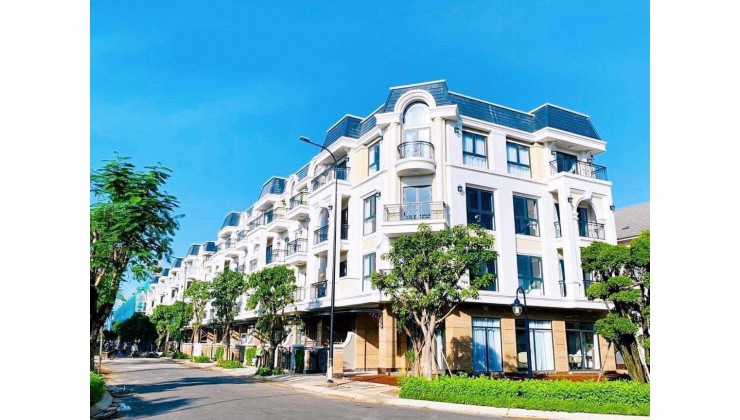 Nhà phố, biệt thự 100m2 Classia Khang Điền quận 9, nhận nhà ngay, sổ trao tay, NH HTLS, CK cao