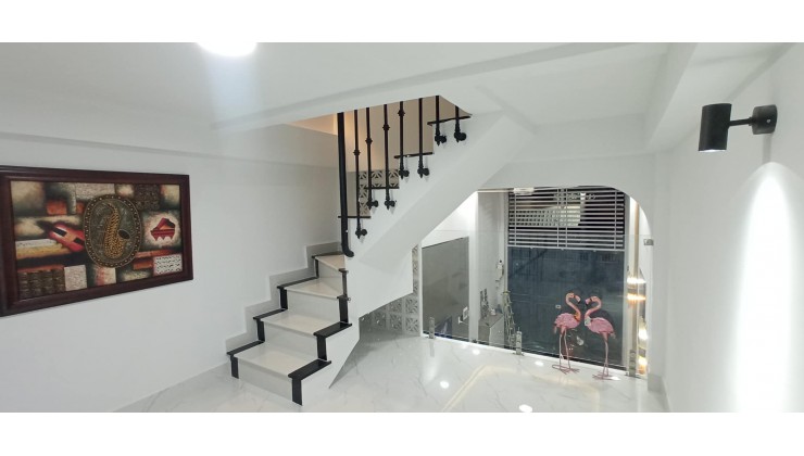 BÁN NHÀ MỚI VÀO Ở LIỀN - LŨY BÁN BÍCH -  32M2 - 3PN - GIÁ 4.45 TỶ