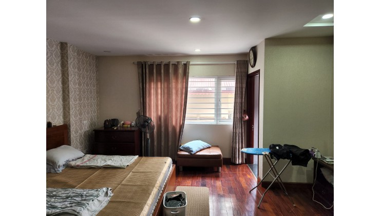 Bán Nhà Tây Hồ - Ngõ 105 Xuân La - 48m2 - 5 Tầng - Mặt tiền 16m - Lô Góc - Ô Tô Vào Nhà - 15.5 Tỷ.