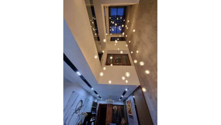 Bán nhà VIP 2 thoáng mặt tiền 7m ga ra ô tô ngõ 31 Trần Quốc Hoàn Cầu Giấy 25 tỷ.