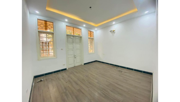 540M2 Đất Hồ Tùng Mậu-Mặt Ngõ -10M Ra  phố -54 Tỷ -dat vang
