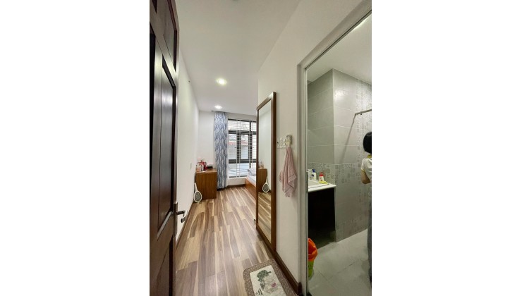 NHÀ ĐẸP HẺM XE HƠI VÔ NHẢ KHU VIP NGAY BÀU CÁT VIP TÂN BÌNH KHU DÂN TRÍ CAO GIÁ NHỈNH 4 TỶ