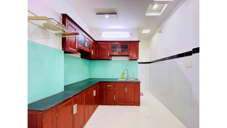 Hẻm 302 Phan Huy Ích, 40m2 giá 3 tỷ 8, pháp lý chuẩn