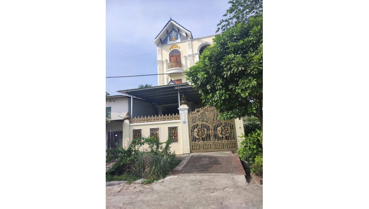 Lô góc kinh doanh văn phòng LK Mậu Lương Hà Đông 55 đất 12 giá nhỉnh hơn 7 tỷ
mặt đường vỉa 20m bãi đỗ 20 xe ô tô viu thoáng mát