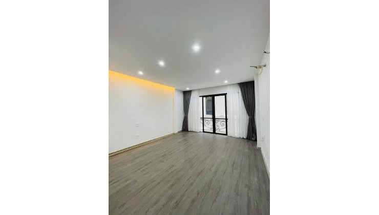 Bán nhà đẹp 38m2 5tầng MT 4.5m nhỉnh 7tỷ ôtô đỗ Trung Hòa Cầu Giấy