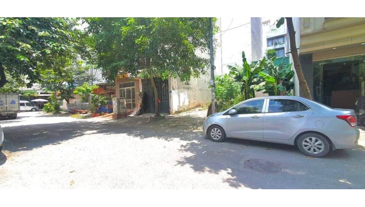 Khu đất dịch vụ Văn Khê Hà Đông 50 mt4m 5.7 tỷ 
Phù hợp làm văn phòng, kinh doanh sầm uất
Kdt Văn Khê, Dương Nội, An Hưng