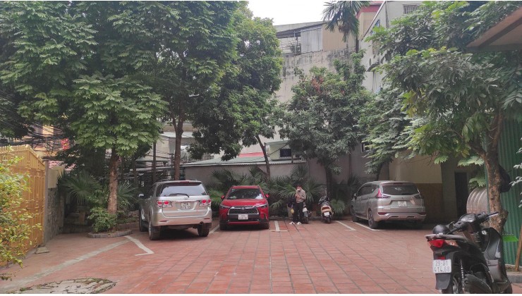 Bán nhà Yên Lạc 100m, mặt tiền 8m, ô tô đỗ cửa, chia căn, xây CCMN, Biệt thự sân vườn.