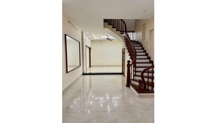 Khu Cổng Đồng La Khê Hà Đông, 50m2, vị trí tiềm năng, giá chào 7,5 tỷ