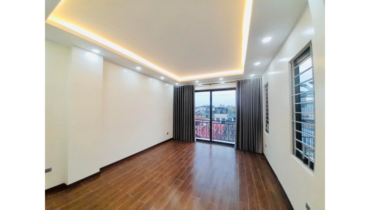 BÁN NHÀ BỒ ĐỀ, Ô TÔ QUA NHÀ, DT: 55M2 X 6 TẦNG GIÁ CHỈ: 10.8 TỶ