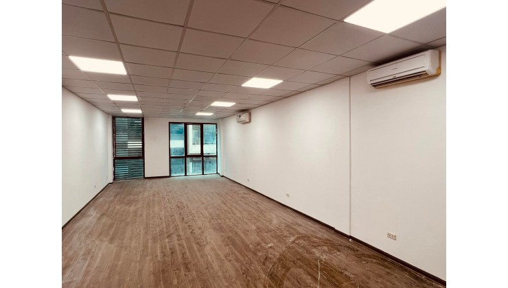 Bán 145m2 đất mặt tiền 8m phố Nguyễn Xiến Thanh Xuân nhỉnh 180 triêu/m2.