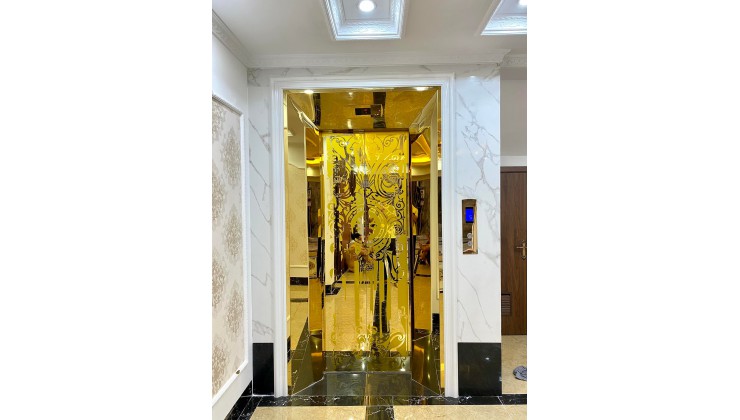 Bán nhà ngô Gia Tự, Long Biên 40m2 * 6  tầng, GARA, ngõ THÔNG, THANG MÁY, ở ngay