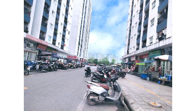 BÁN KI ỐT KĐT Thanh Hà 35m2 T1, MT 3,2m, GIÁ 1,7 TỶ. KINH DOANH ĐỈNH CÓ 102, NẰM TRONG KHU DÂN CƯ 2 TOÀ, VỈA HÈ 2 BÊN, ĐƯỜNG RỘNG 8M