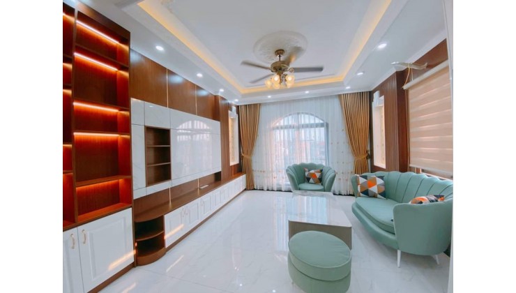 Kề Phân lô ô tô Thanh Am Long Biên 46m 6 tầng thang máy 6.8 tỷ