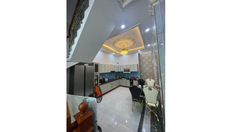 NHÀ ĐẸP BÌNH TÂN KHU VIP NỘI BỘ - NHÀ 5 TẦNG - HẺM NHỰA 6M - NỘI THẤT CHÂU ÂU CAO CẤP –68M2- GIÁ 7 TỶ