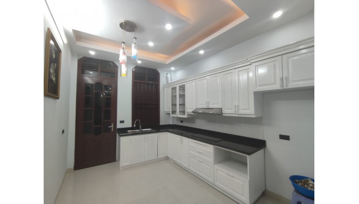 CẦN BÁN NHÀ PHỐ KHƯƠNG TRUNG: 47M2, 4 TẦNG, 4 NGỦ, LÔ GÓC 2 MẶT NGÕ, NHỈNH 5 TỶ.