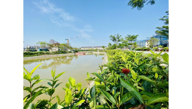 Bán Centa Villas 240m2 view Hồ tai TP Từ Sơn, giá tốt nhất . 0984422588