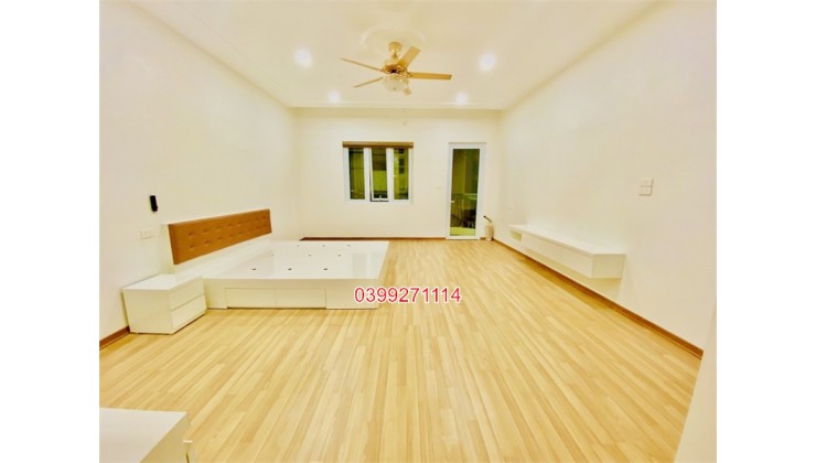 Bán nhà 5 tầng Nguyễn Văn Linh, Phúc Đồng, 34m2, ô tô đỗ cổng, nôi thất siêu đẹp, chỉ 2,9 tỷ