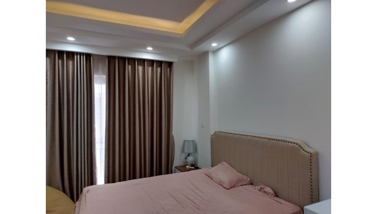 BÁN NHÀ LONG BIÊN BỒ ĐỀ 35M2 5T HƯỚNG ĐN Ô TÔ ĐỖ CỬA