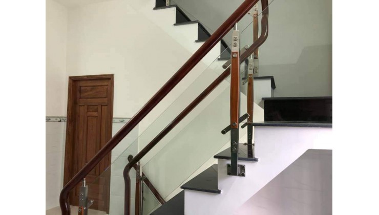 NHÀ RẤT CẦN BÁN GẤP NGUYỄN THỊ THẬP *45M2+(3 TẦNG)