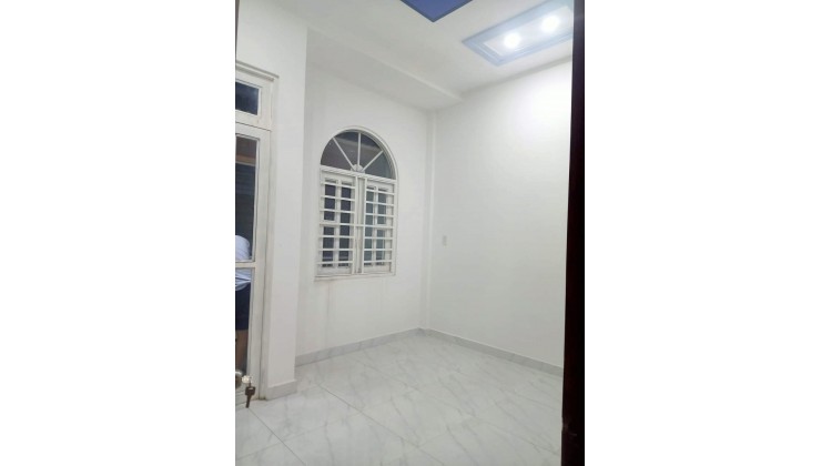 NHÀ ĐẸP Ở NGAY - TRUNG TÂM QUẬN *32M2+(2 TẦNG) LH 0355441178