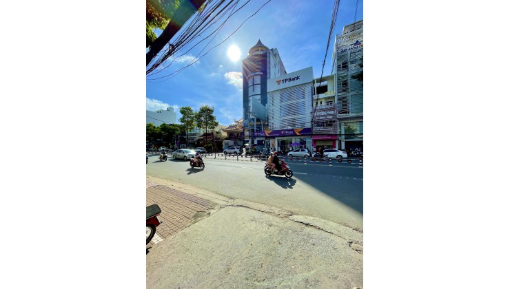 Biệt thự mini 200m2 giá tốt đầu tư ngay trung tâm Q. Ninh Kiều - đường Trần Hưng Đạo