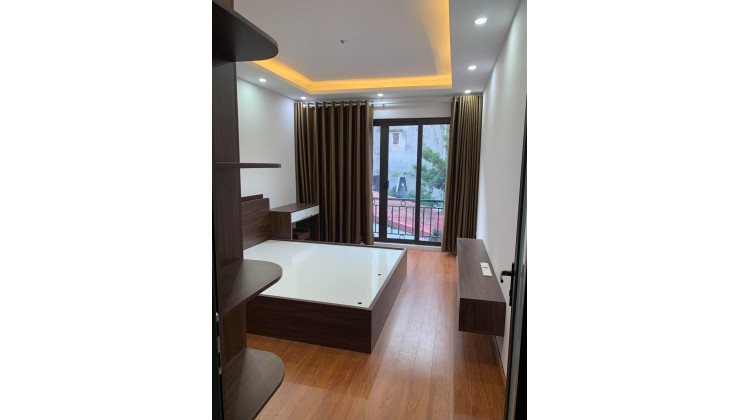 Nhà MT Chợ Đầu Mối, 6 tầng, 100m2, Thang máy KD