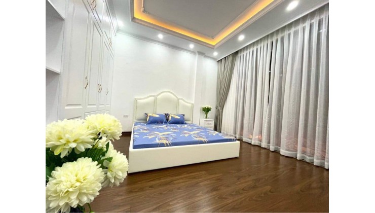 Siêu phẩm Thanh Xuân, phố Quan nhân tặng full nội thất siêu đẹp - 38m2- hơn 4 tỷ - nở hậu.