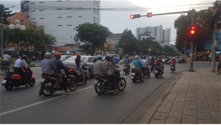 Cho thuê mặt bằng ngay ngã tư đường trương công định, tp.vũng tàu