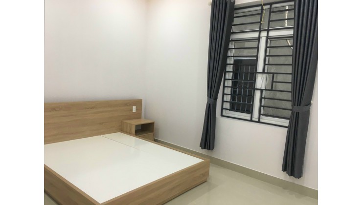 Nhà Nguyễn Thành Hãn, 3 tầng, 100m2, ngang 5.7 nở hậu