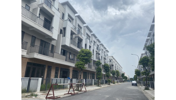 Bán nhanh căn shophouse 4 tầng hoàn thiện mặt ngoài tại dự an Centa Diamond