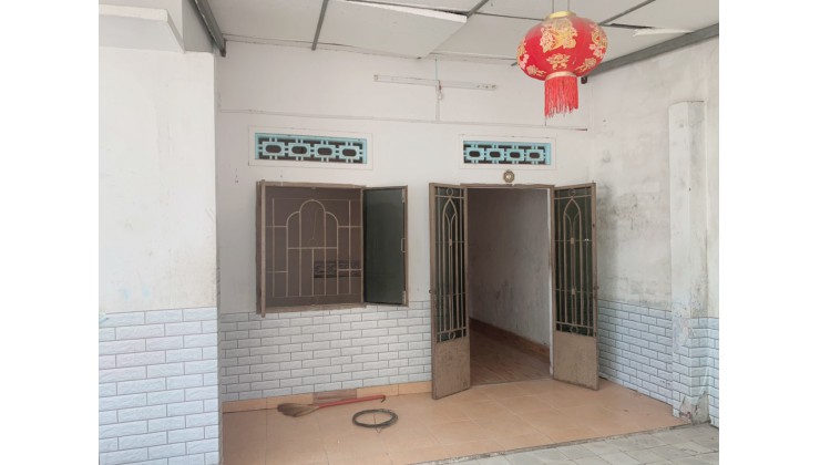 Sở Hữu Ngay Căn Nhà Cấp 4 Vị Trí Đắc Địa Tại Khánh Hòa.