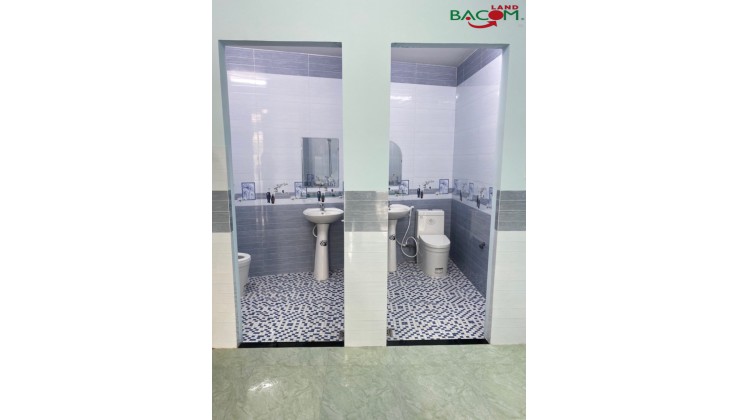 Bán căn nhà Mái Thái 120m2 cực xinh xắn SHR thổ cư 100% gần chợ.Tân Phong