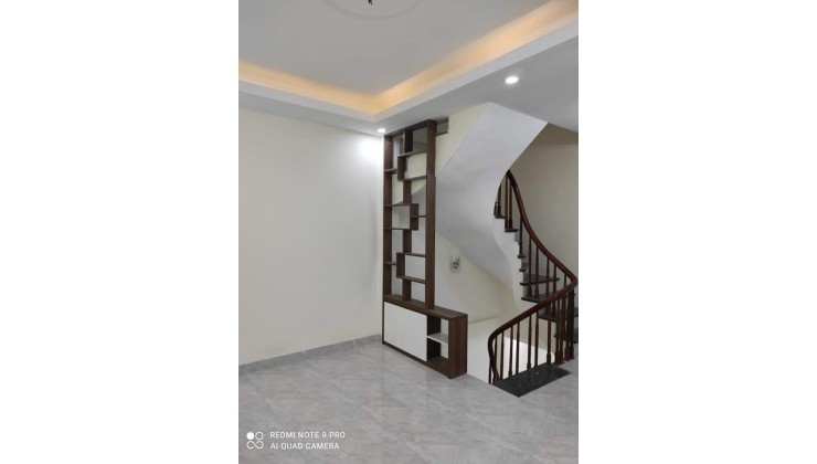 Nhà đẹp Đông Ngạc, ô tô đỗ,  ngõ nông, 2 thoáng, vài bước ra phố. 45m2, 5T, mt 9m, 4x tỷ.