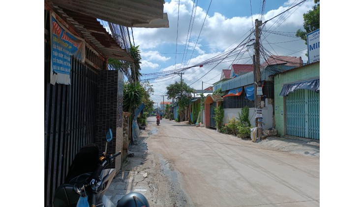 Bán nhà mặt tiền 185m2 ngang 8m đường Nguyễn Văn Lung, p. Hóa An, ngay chợ