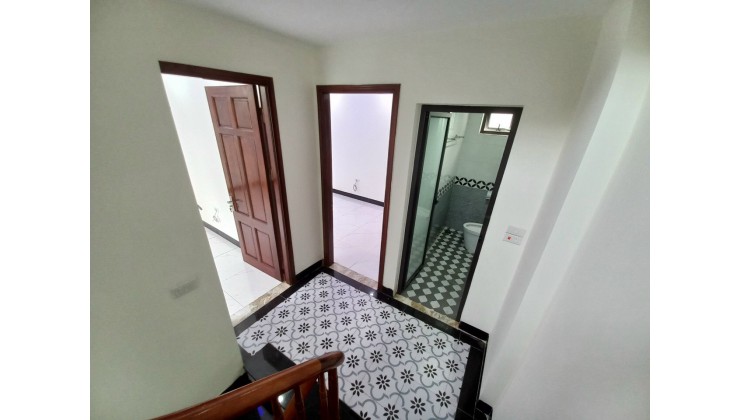 Bán nhà Quang Trung 50m2 5T mt 4,5m chỉ hơn 3tỷ nhà mới ô tô Kdoanh