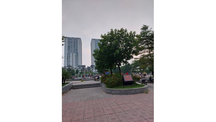 Bán nhà Ái Mộ, Long Biên, dân xây, 45m2 x 5 tầng, Ngõ nông, An sinh đỉnh