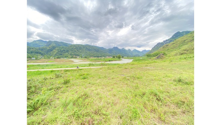 Chính chủ cần bán lô đất view siêu đẹp tại Quản Bạ - Hà Giang