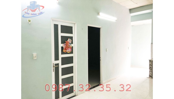 Q12.542. BÁN ĐẤT TẶNG NHÀ C4 CÒN MỚI VÀO Ở NGAY, MT TƯƠNG LAI, DT.170M2, NHỈNH 5.5 TỶ.