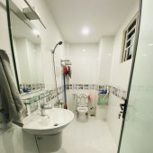 Bán nhà HXH Lâm Văn Bền–Trần Xuân Soạn, 4,5x15m, 5 Tầng,Giá 7 tỉ