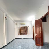 Bán nhà phố Cù Chính Lan, cách ô tô 15m, giá 5.6 tỷ